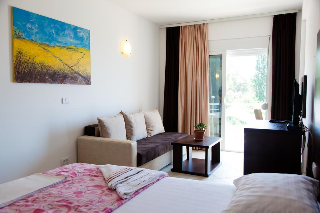 Apartments Art Ulcinj Kamer foto