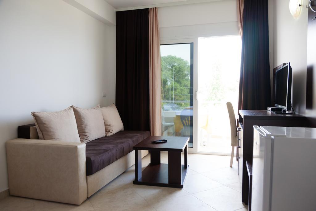Apartments Art Ulcinj Kamer foto