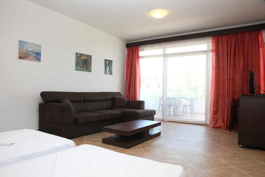 Apartments Art Ulcinj Kamer foto