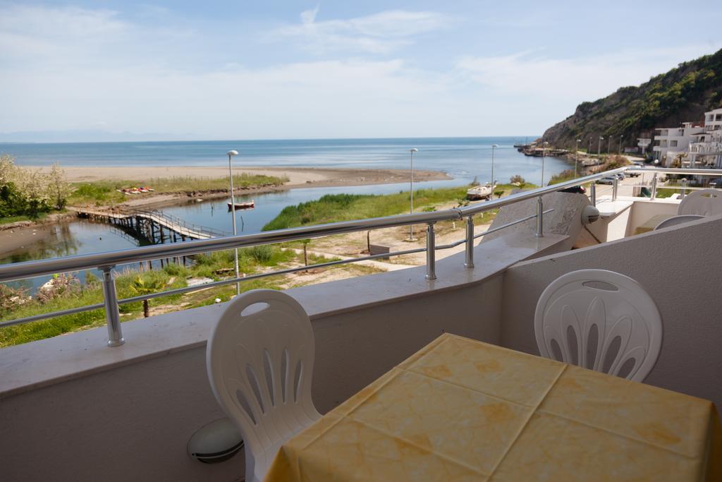 Apartments Art Ulcinj Buitenkant foto