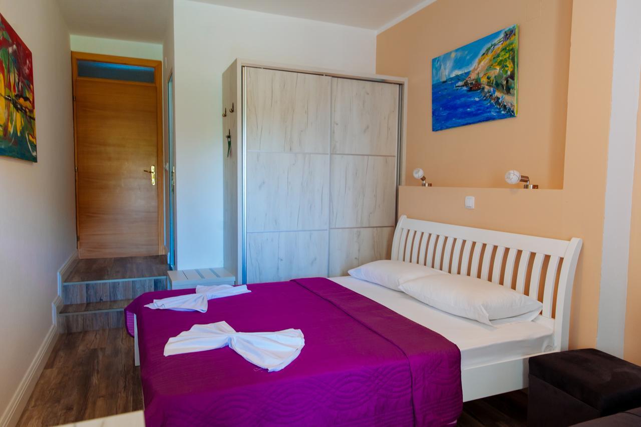 Apartments Art Ulcinj Buitenkant foto