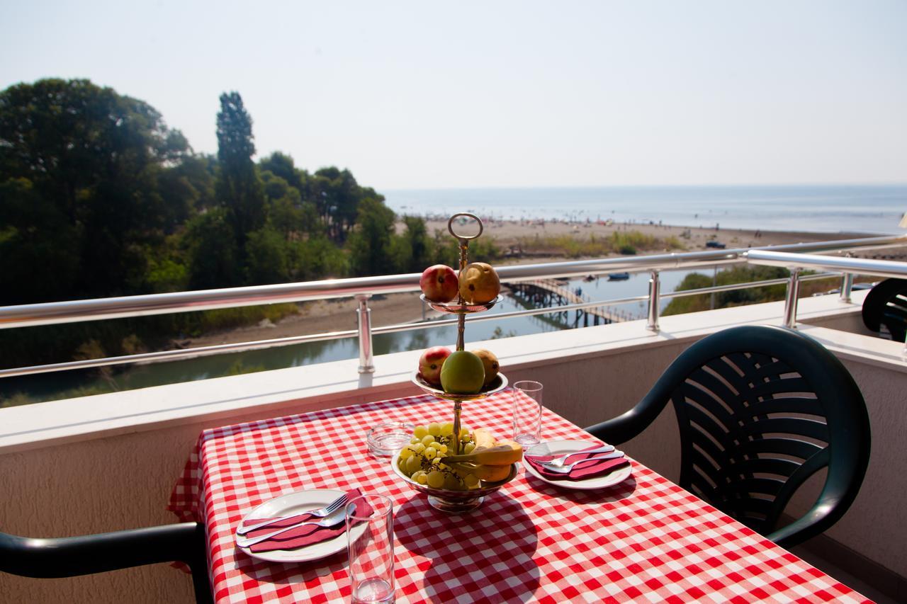 Apartments Art Ulcinj Buitenkant foto