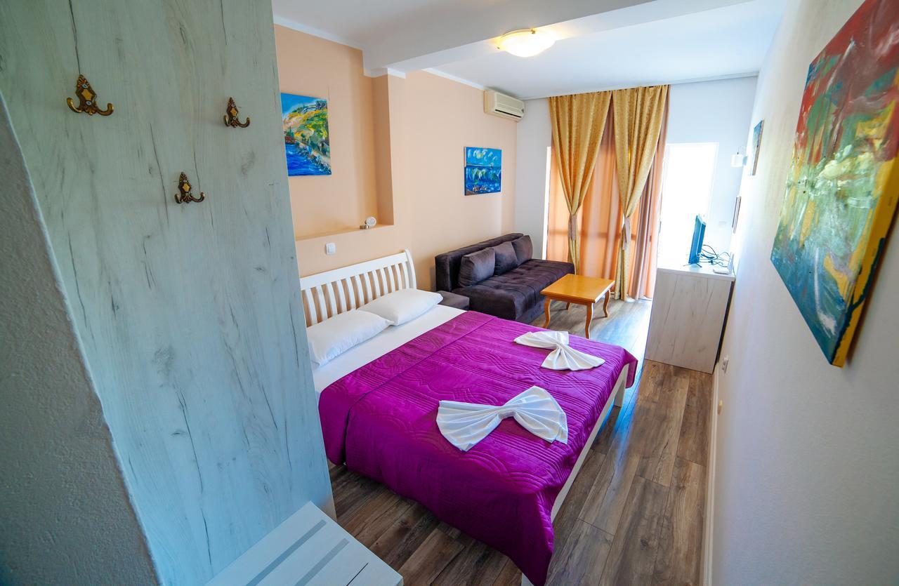 Apartments Art Ulcinj Buitenkant foto