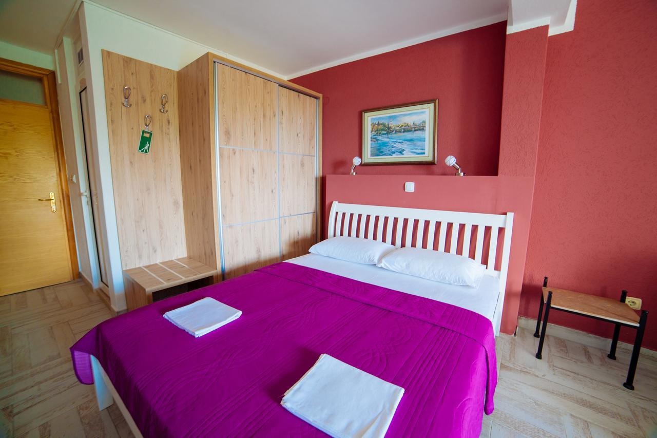 Apartments Art Ulcinj Buitenkant foto