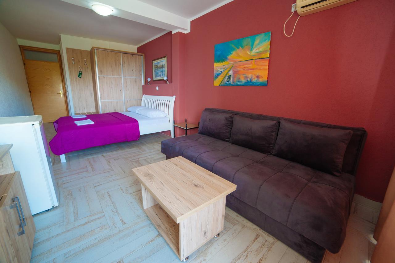 Apartments Art Ulcinj Buitenkant foto
