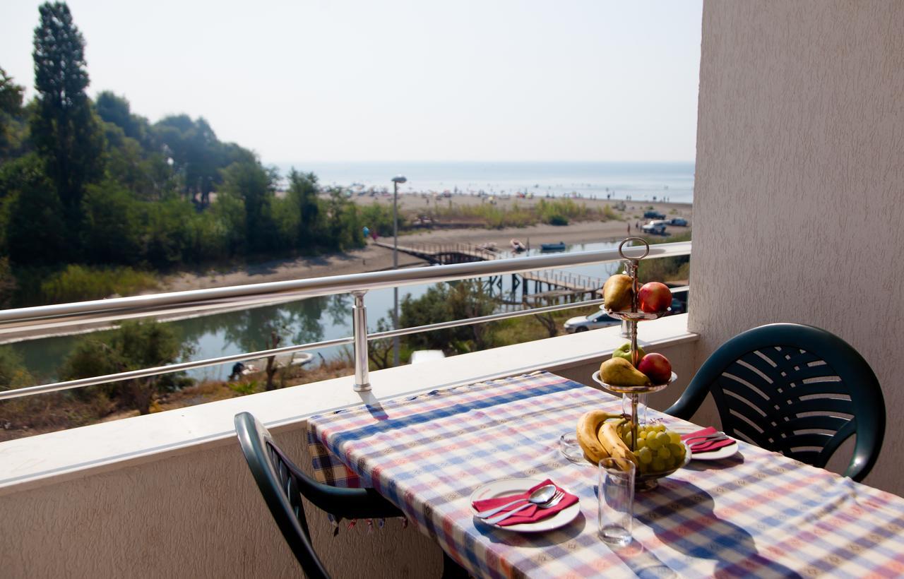 Apartments Art Ulcinj Buitenkant foto
